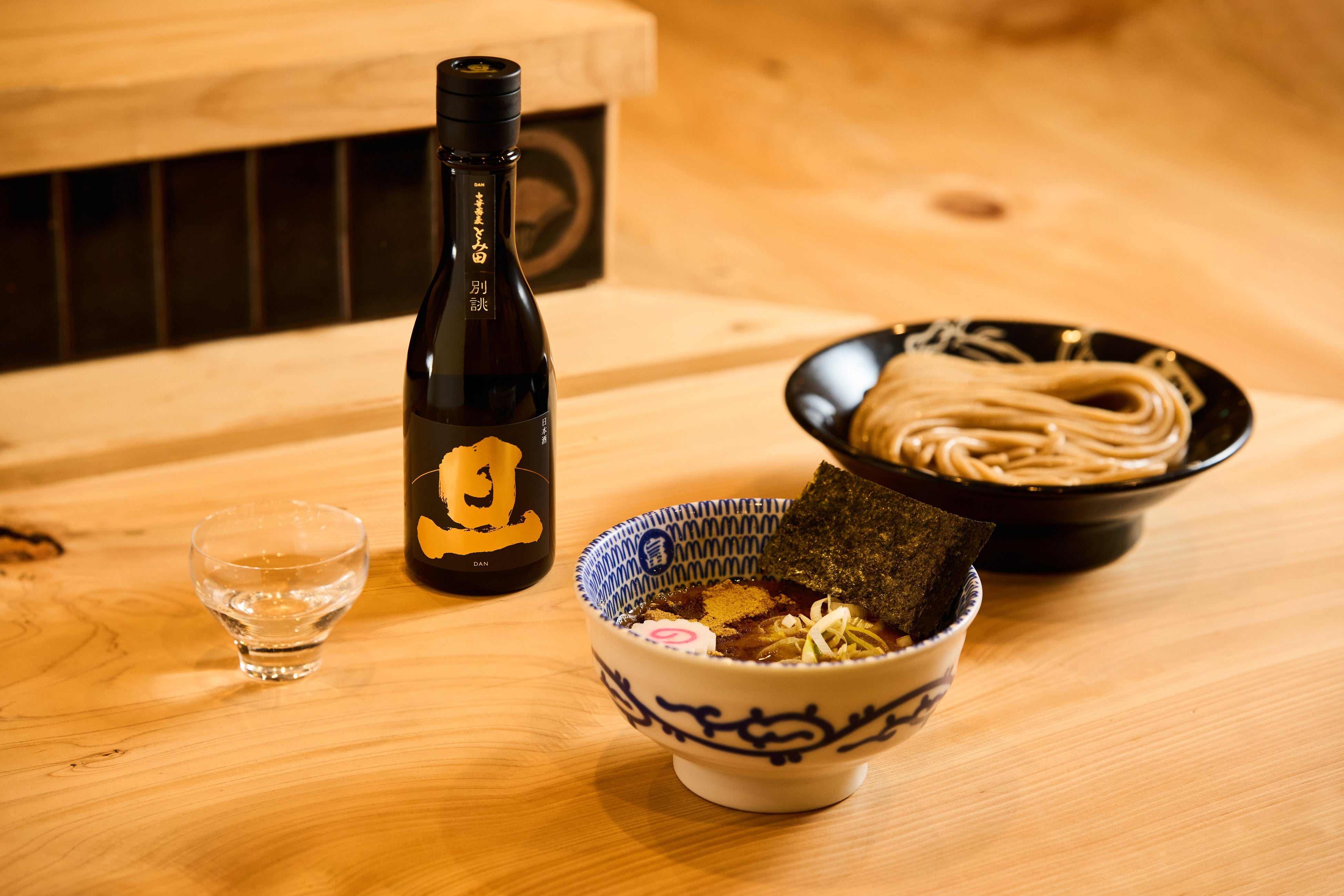 旦 ✕ 中華蕎麦 とみ田