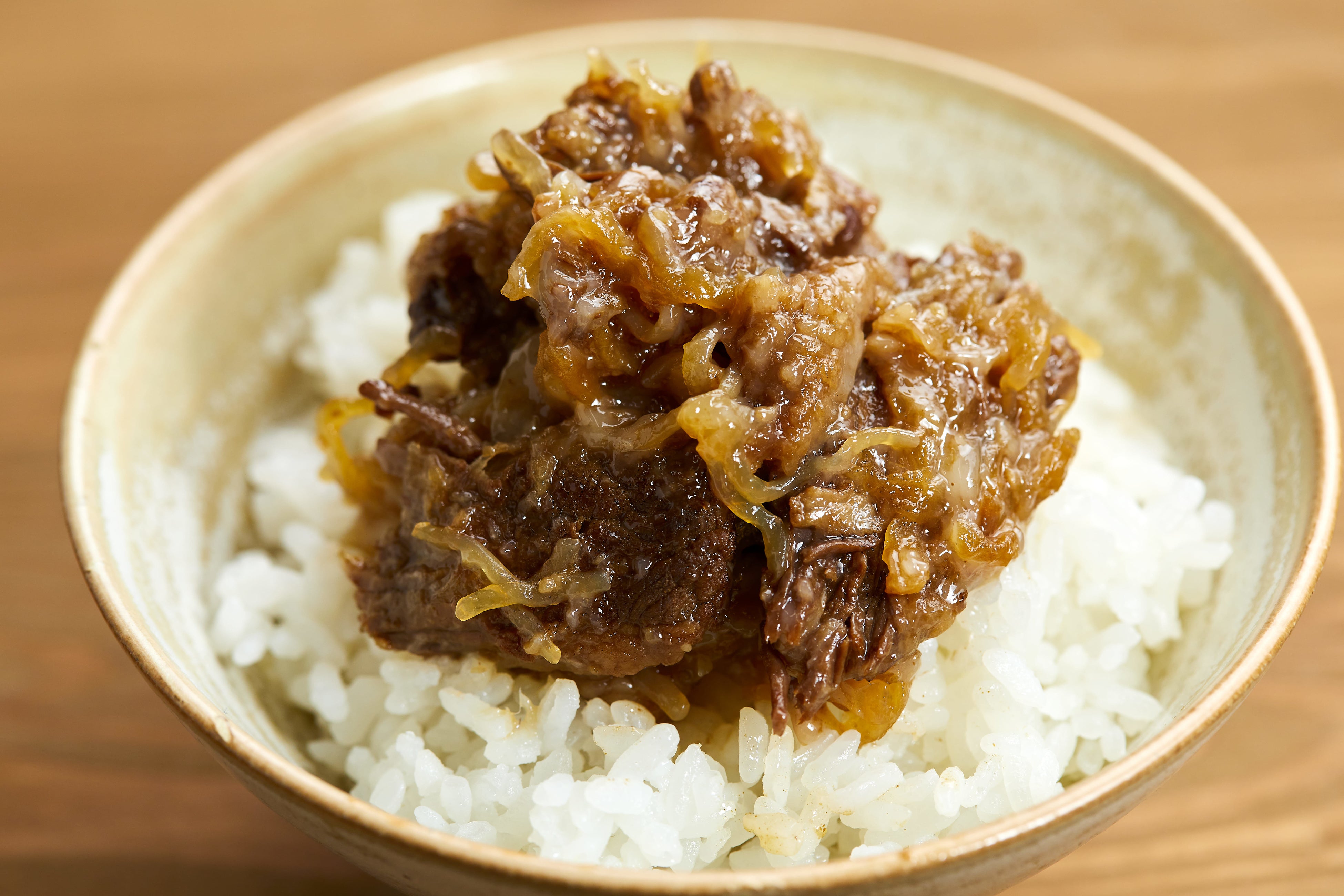 とろけるなにわ黒牛のすき焼き