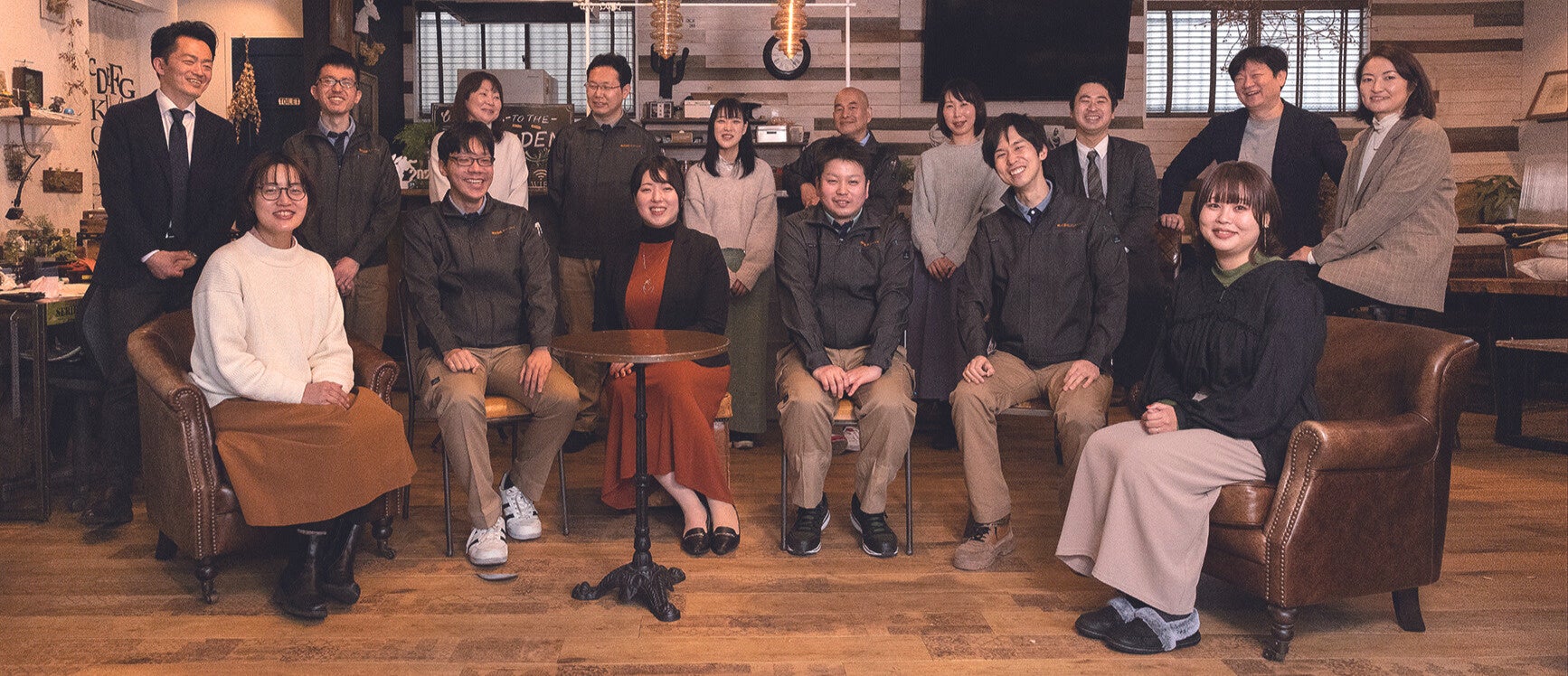 スリーハイ　社員一同集合写真