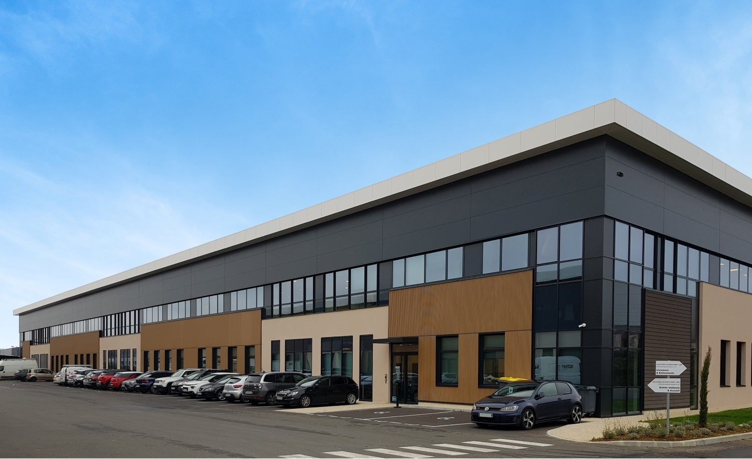 半導体事業強化に向けたフランスLASSE社の株式取得について