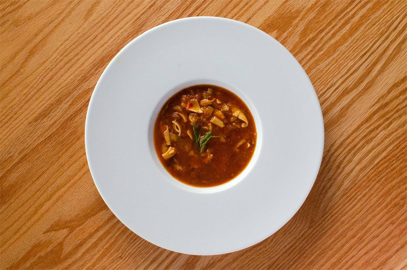 Zazpi「豚のチョリソ、生ハムのトマトスープ」