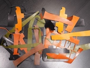 生産工程で出る余り革