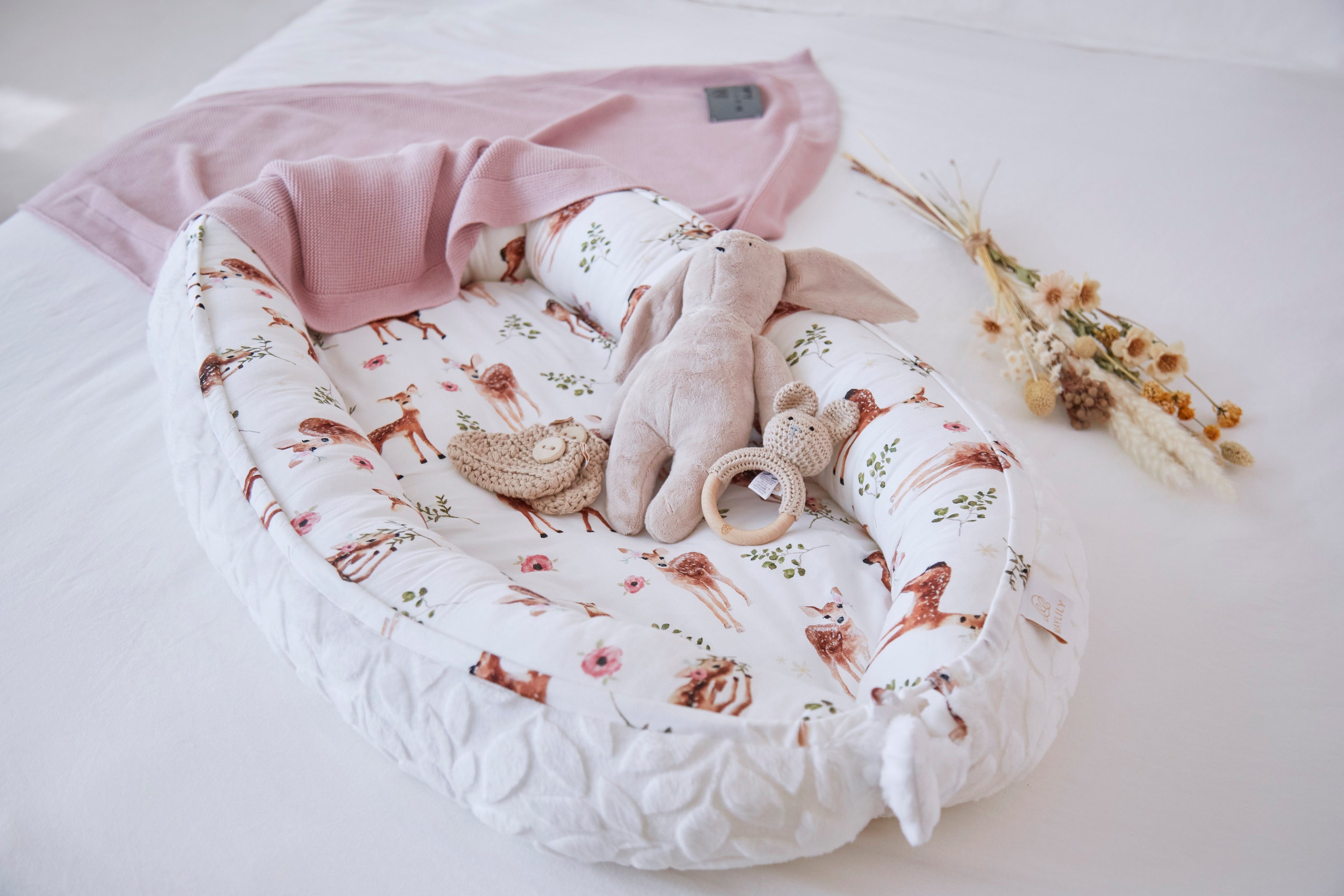 ベビーネスト リュクス 各￥32,780-(税込)