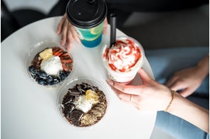 CAFE&DELI HANAMORI (カフェ&デリ ハナモリ)鵜崎コモンズ店 初出店 健康志向の食材を手作りで提供!