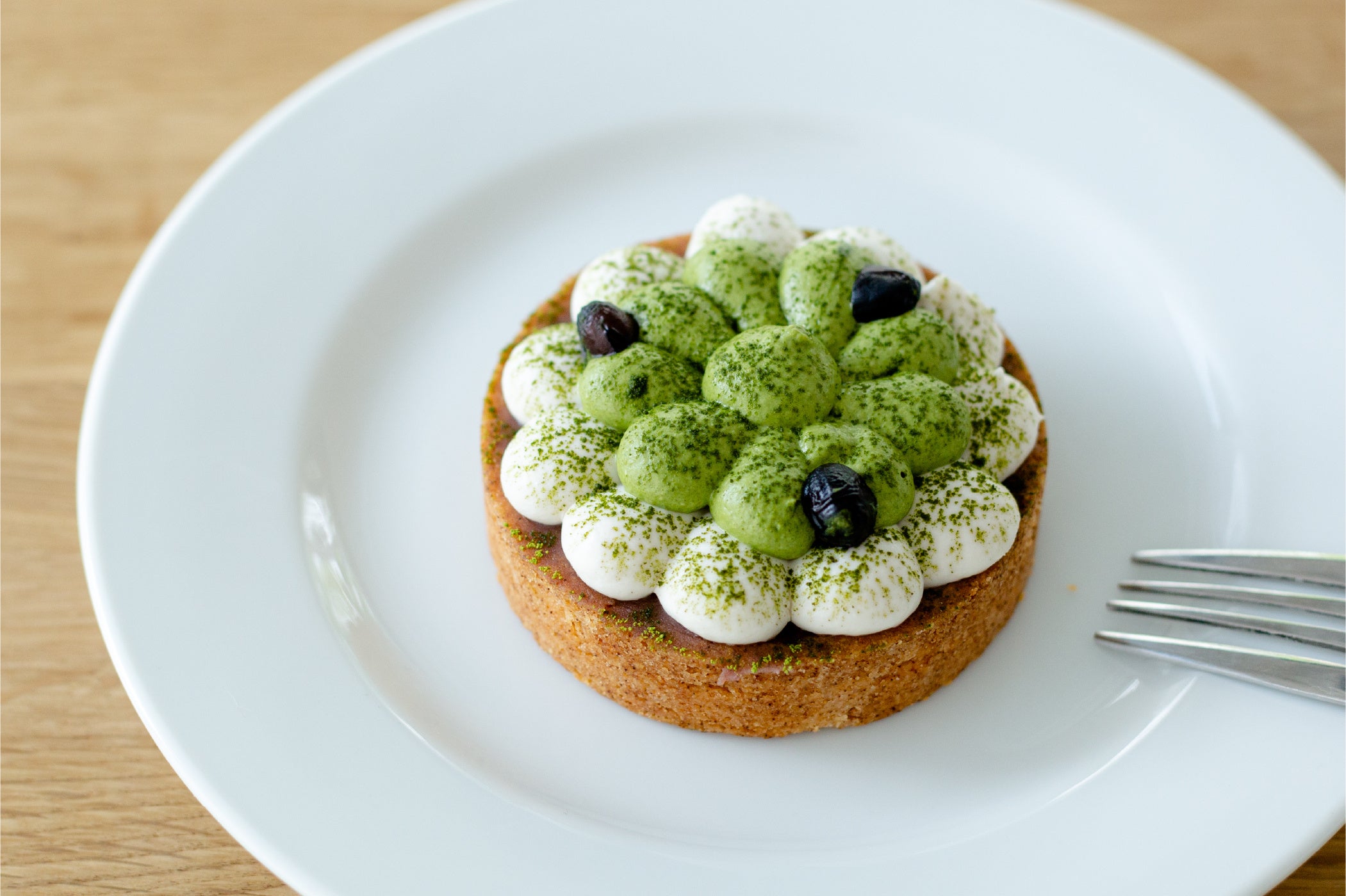 有機抹茶と黒豆のタルト