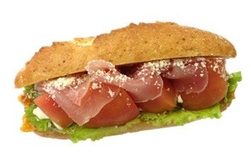 徳島県産トマト使用　生ハム＆チーズサンド