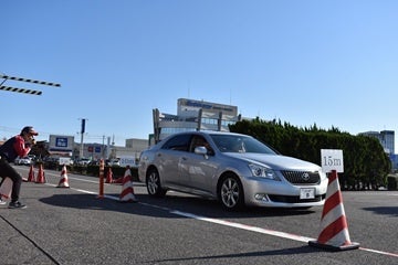 急ブレーキ（イメージ）