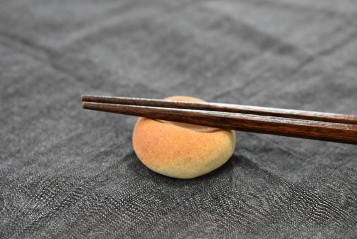 信楽焼箸置き（イメージ）