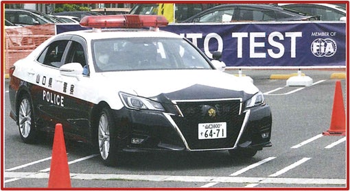 パトカーでの走行(イメージ)