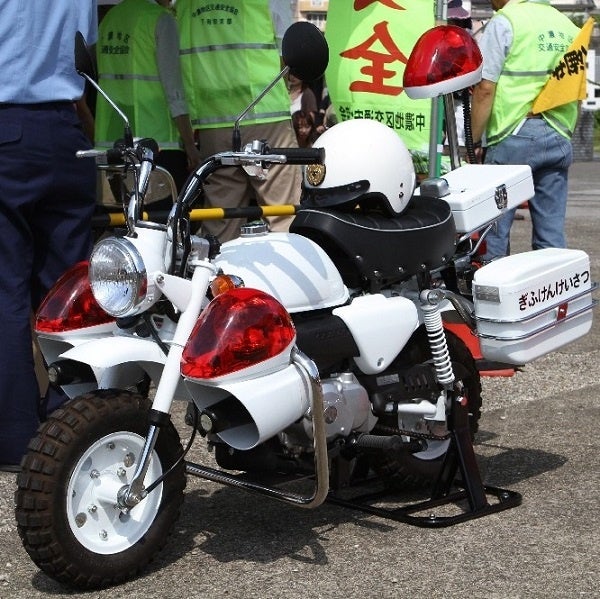 ミニ白バイ展示・乗車体験
