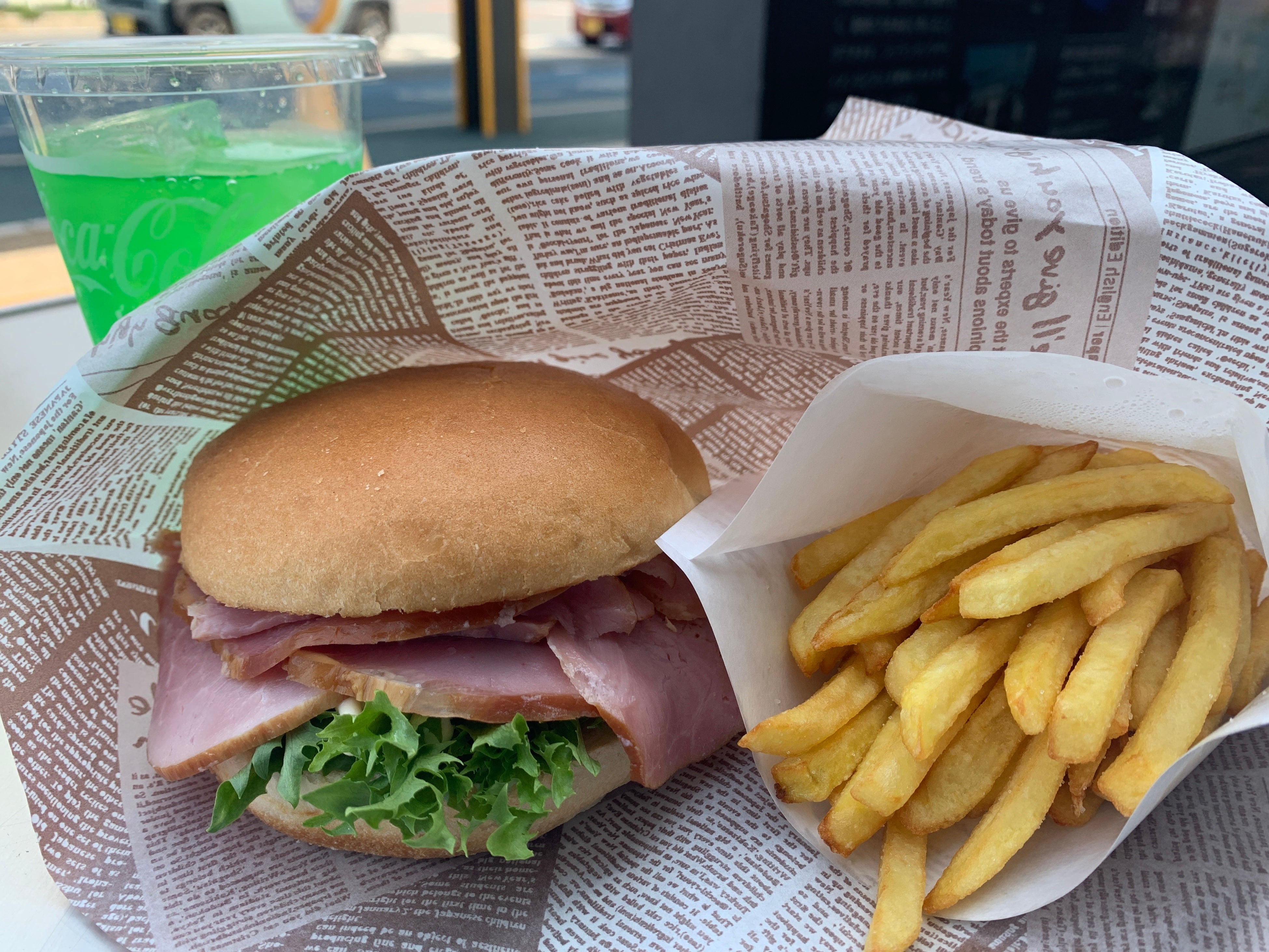 ビストロ鹿野農場　はみでるハムサンド ポテト＆ドリンクセット