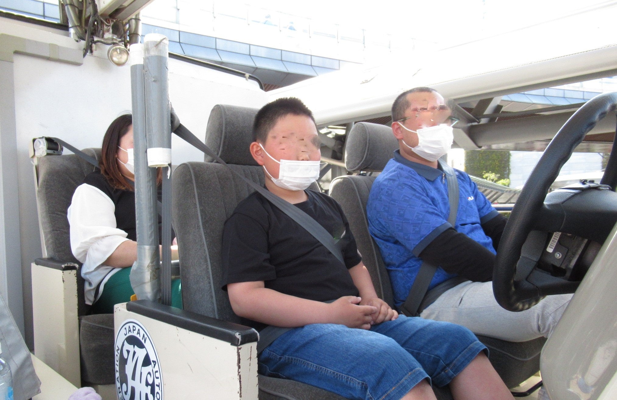 シートベルト効果体験