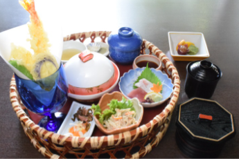 味処 懐風亭 籠ランチ