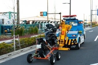 バイク牽引シーン 二輪アタッチメント イメージ