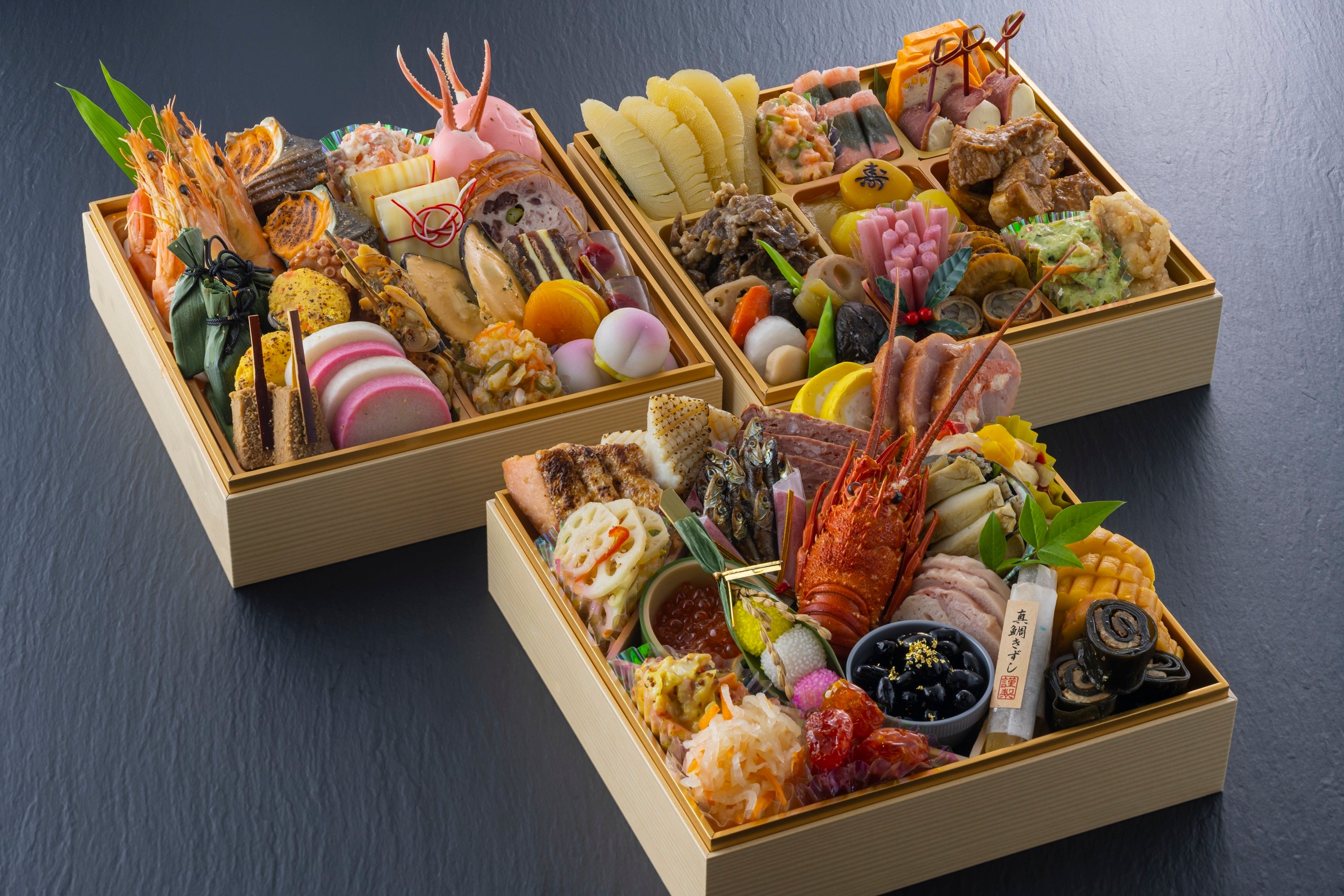 和洋三段重（イメージ）　画像提供：株式会社茶玻瑠