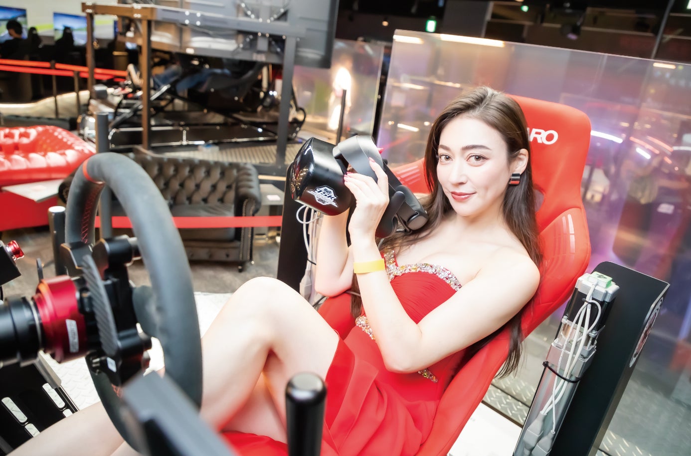 初コラボが実現!】美しすぎるレーシングドライバー「塚本ナナミ 初コラボが実現!】美しすぎるレーシングドライバー「塚本ナナミ