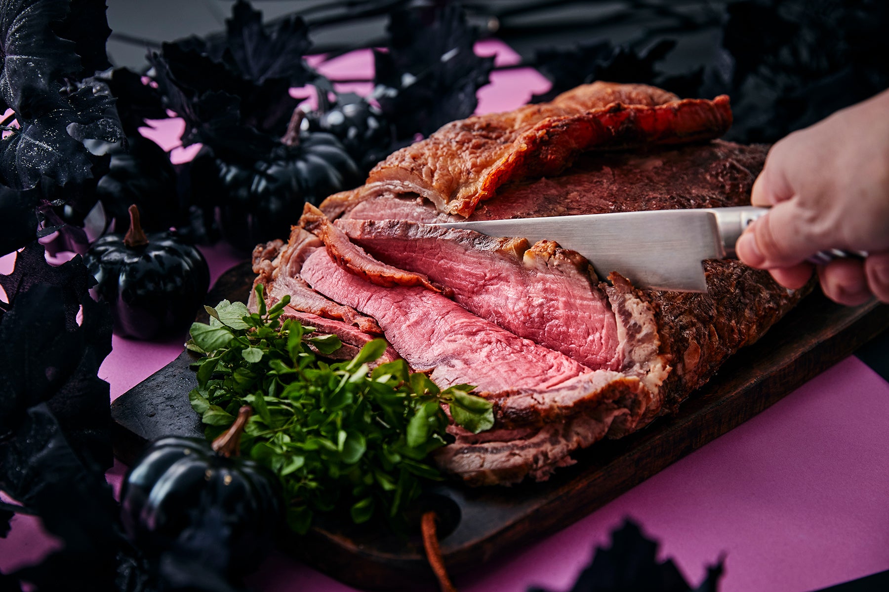 ハロウィーンの夜、思う存分“肉”を堪能あれ。