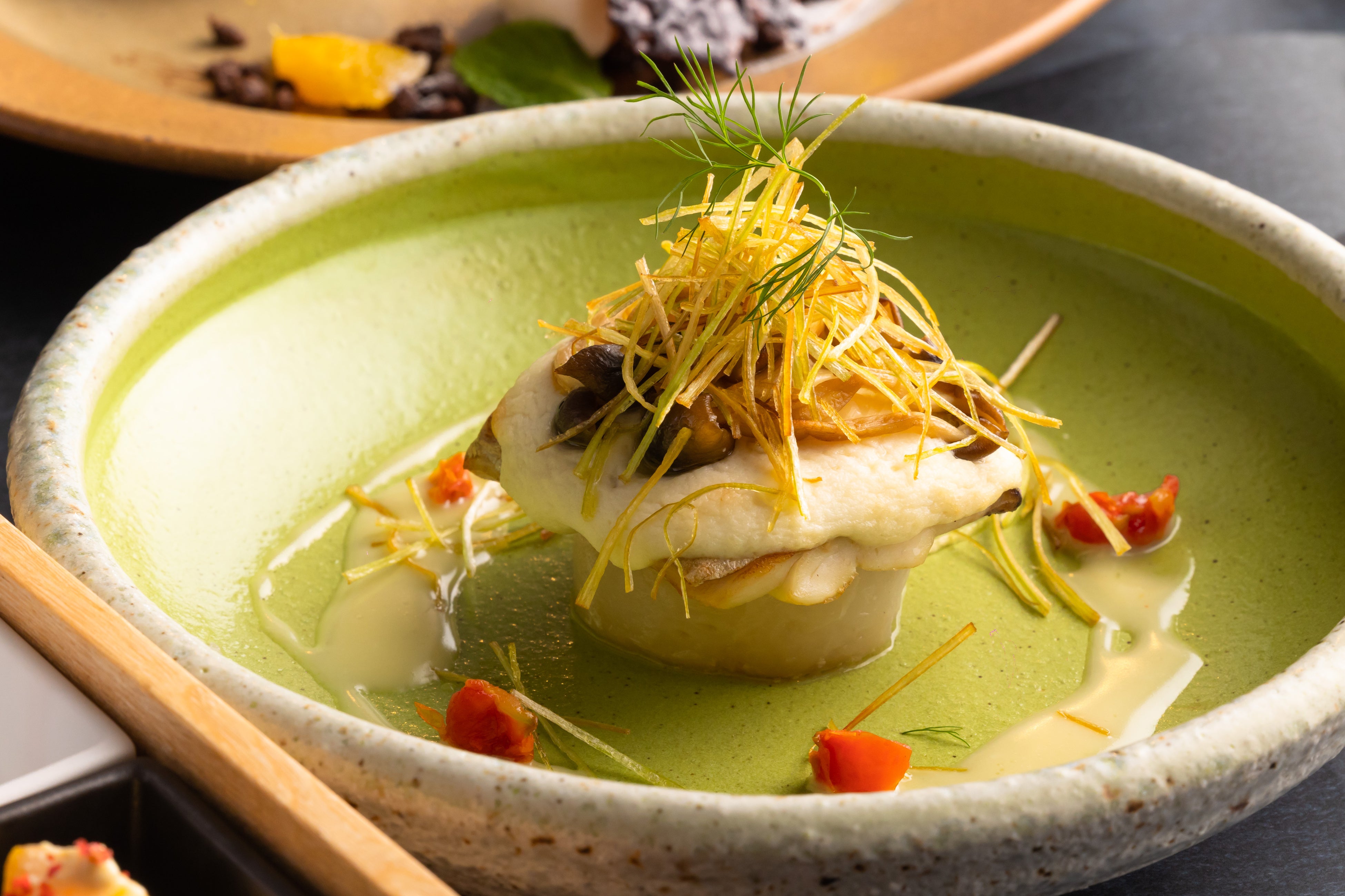 太刀魚とホタテ貝のムース　純米酒クラシック白雪バターソース　イメージ