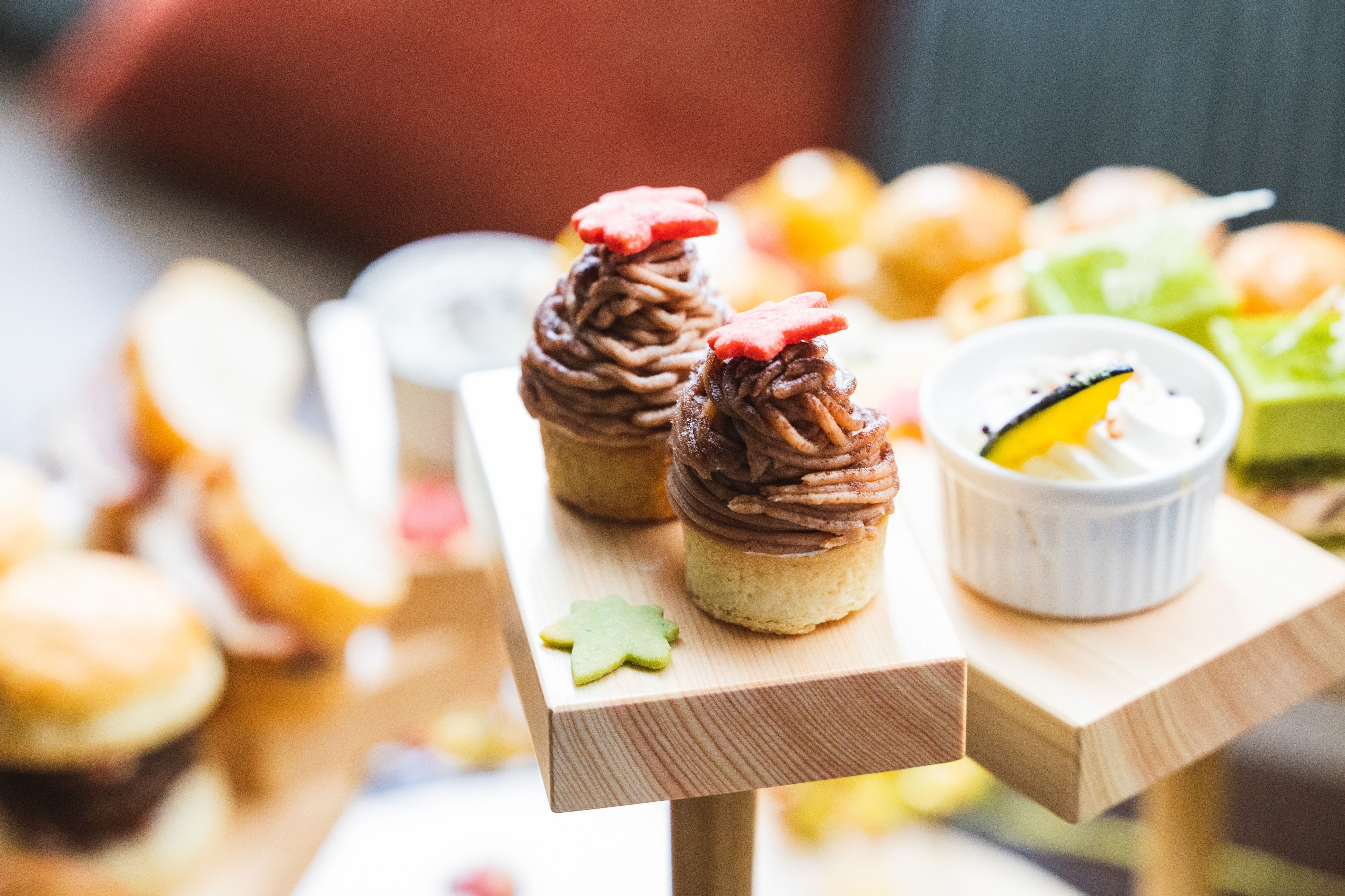 真ん中：モンブラン　右側：南瓜プディング