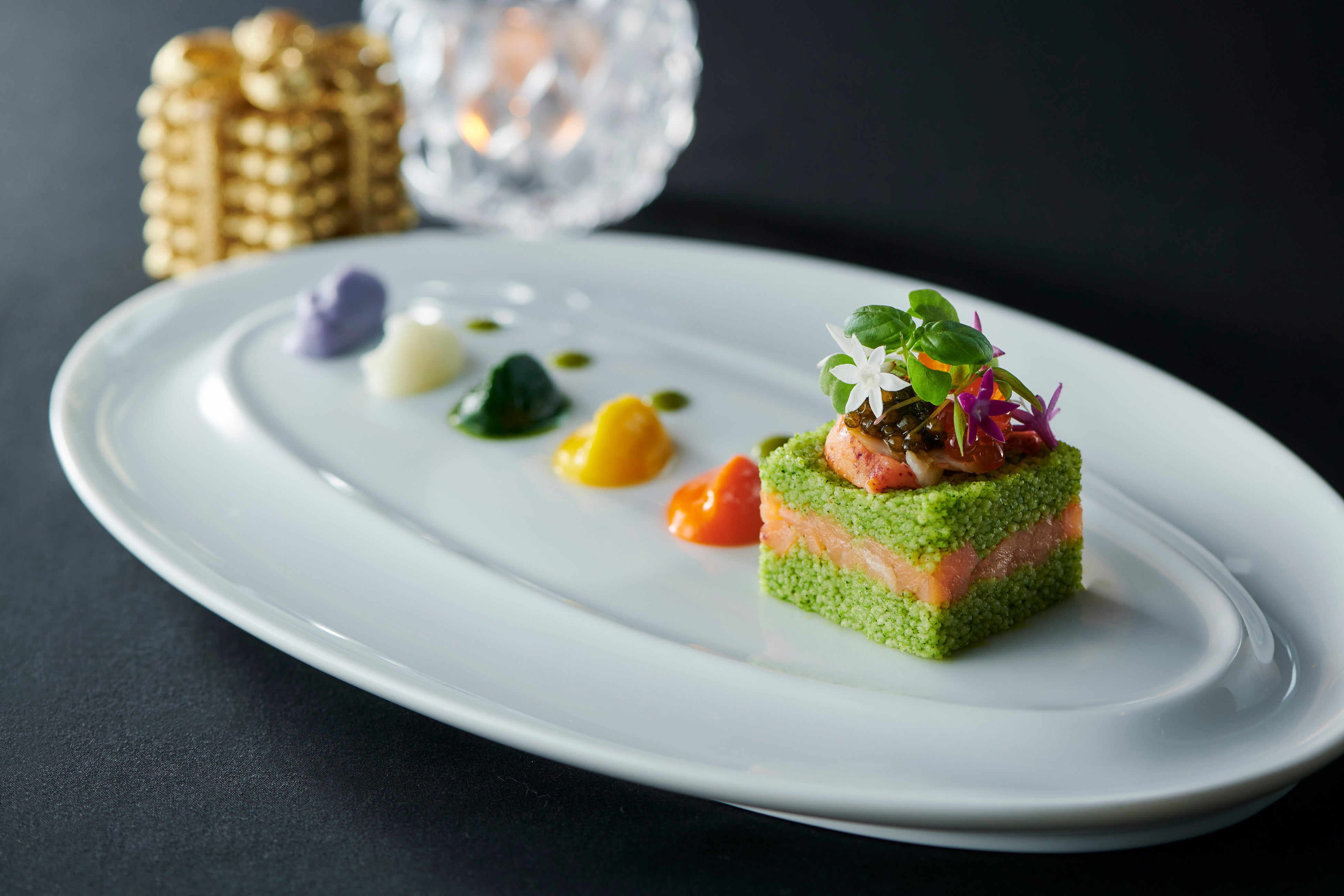 プレゼントをイメージした前菜（イメージ）