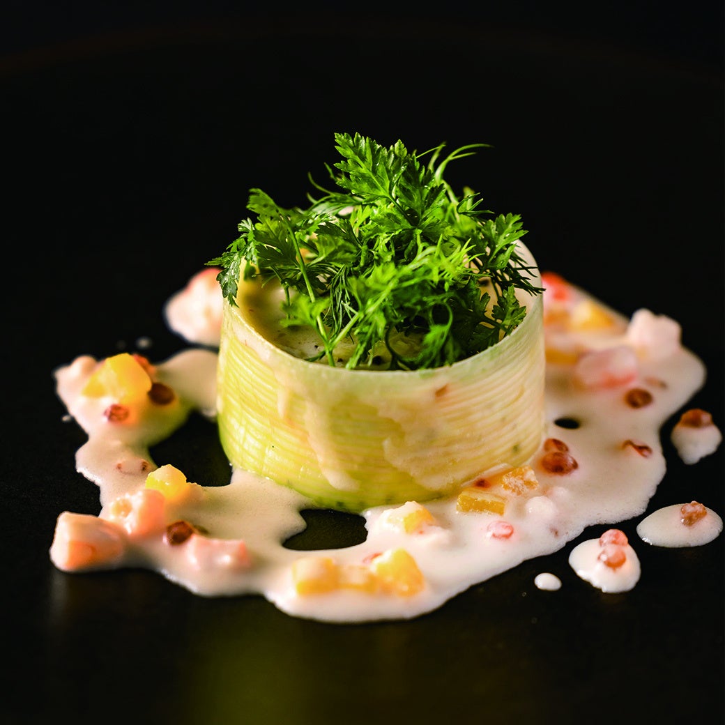 オマール海老とホタテ貝のムース　ベルモットソース