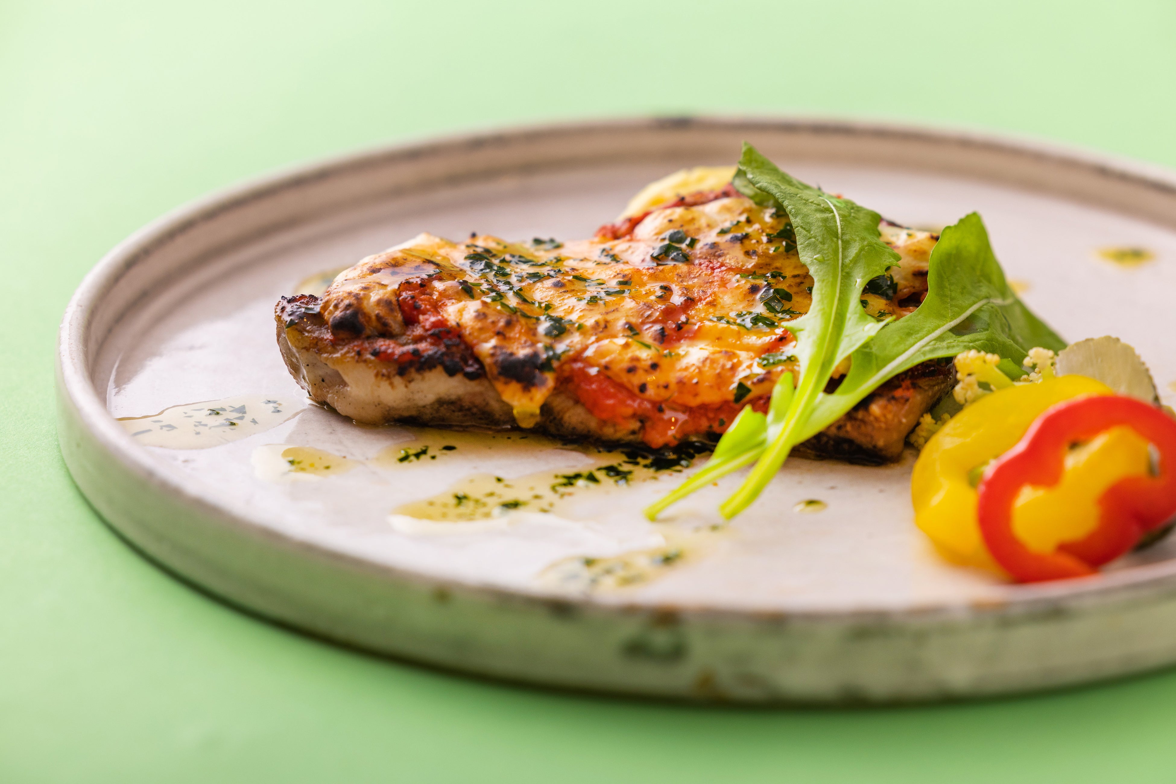 【４月5月のみ】三元豚　肩ロース肉のピッツアイオーロ風