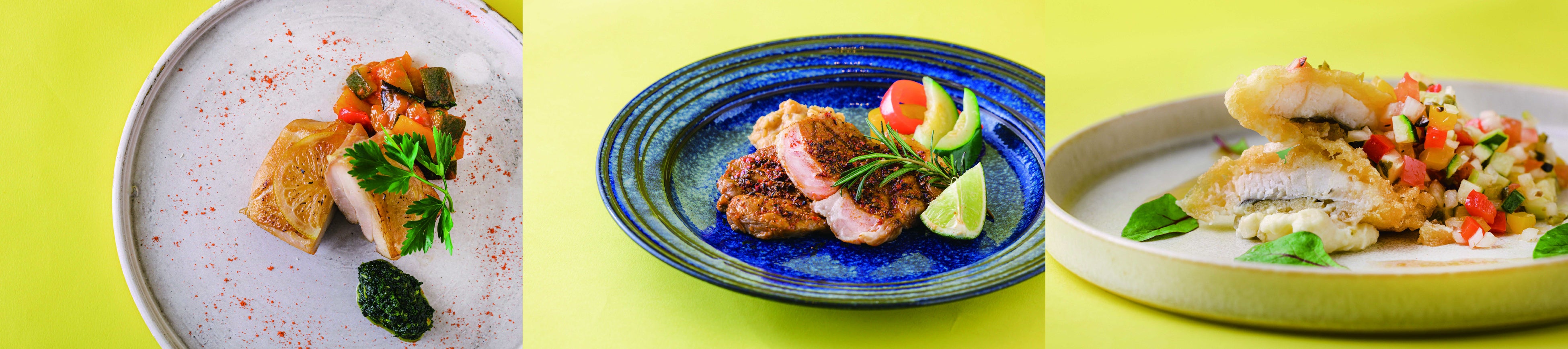 左：阿波尾鶏　モモ肉のレモン焼き　中央：三元豚　肩ロース肉のスパイシーグリル　右：鱧のフリット　夏野菜のソース