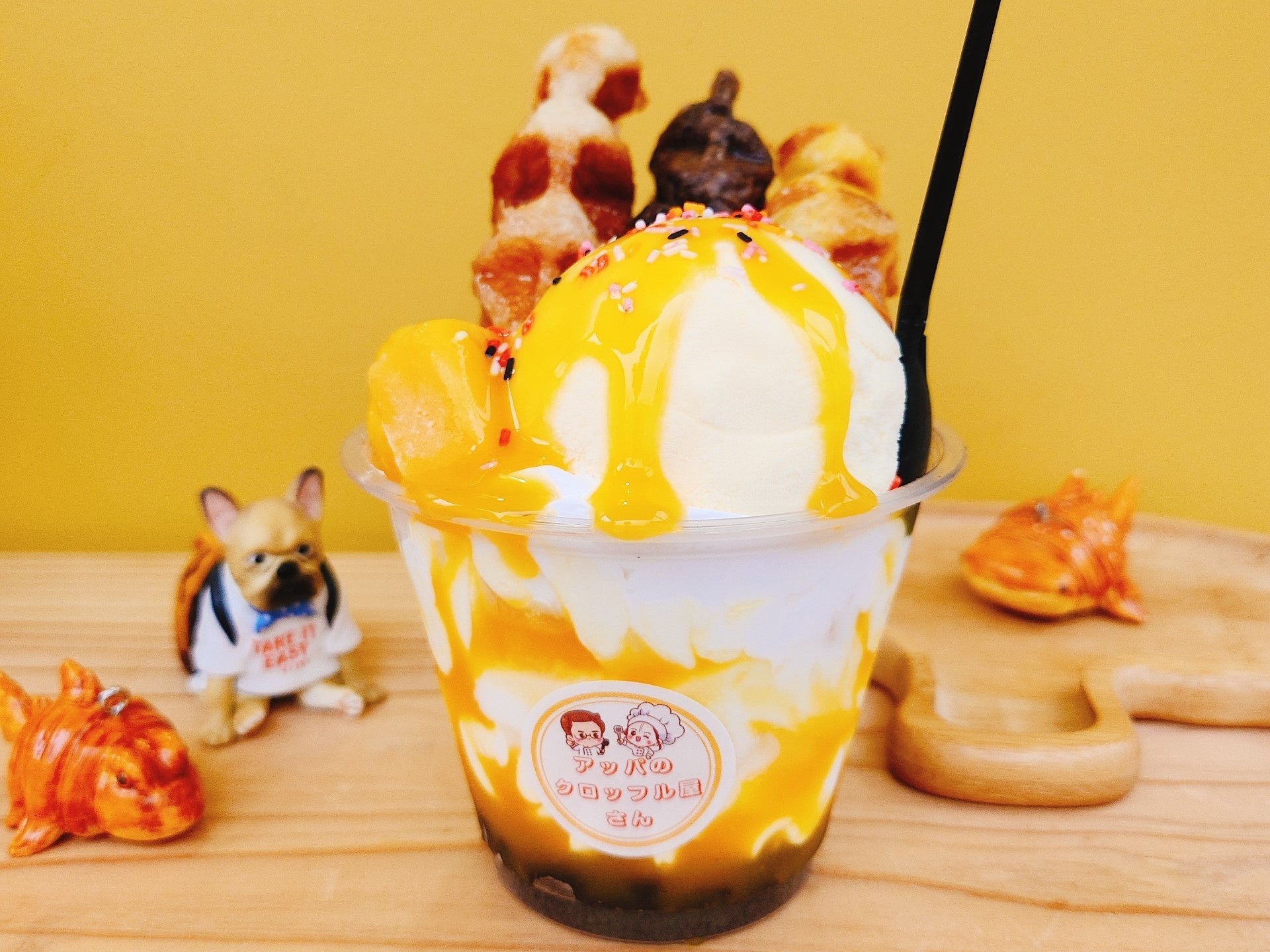 「アッパのクロッフル屋さん」パフェ(イメージ)