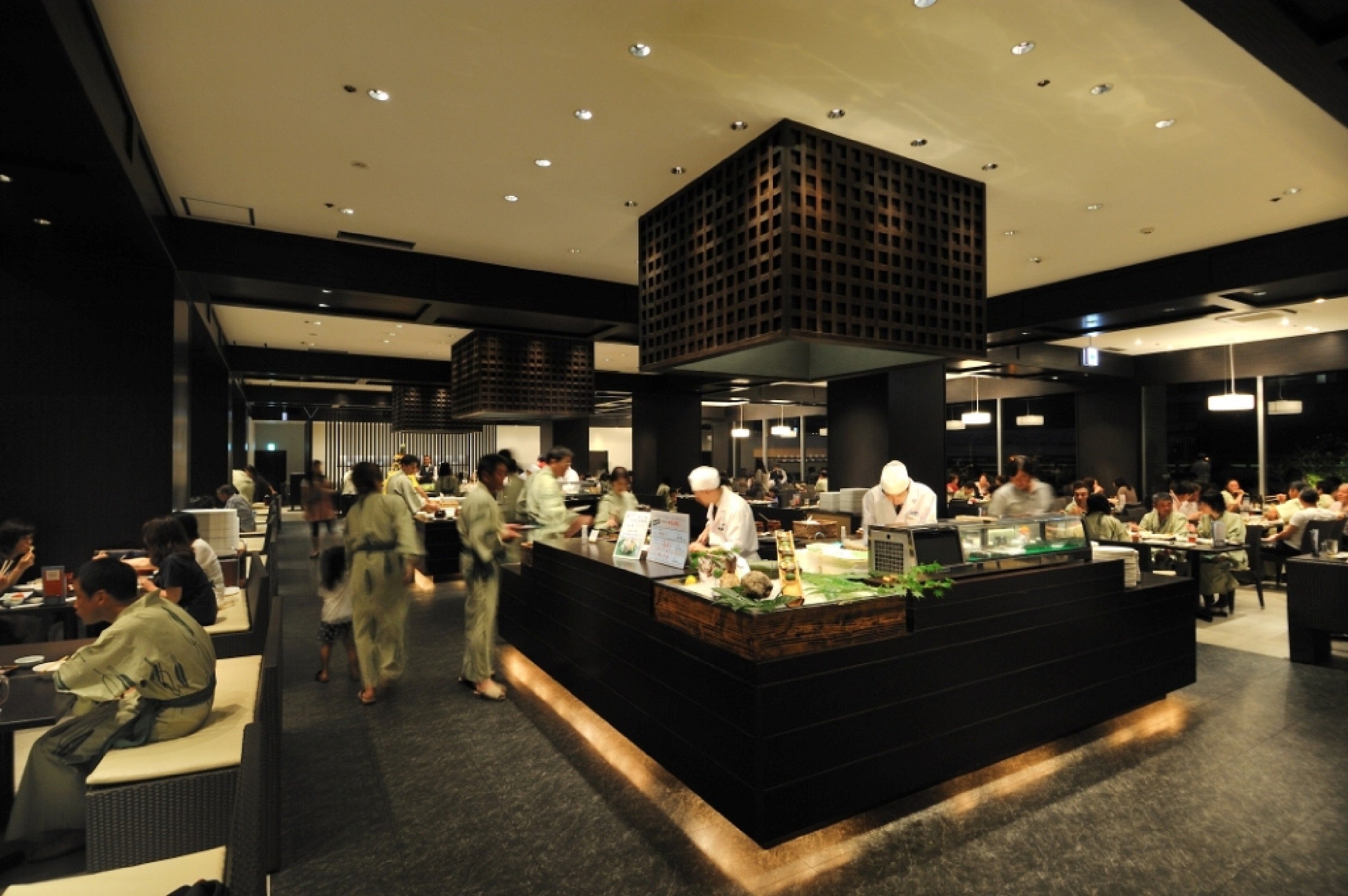 バイキングレストラン「シーズ(グリーンサイド)」