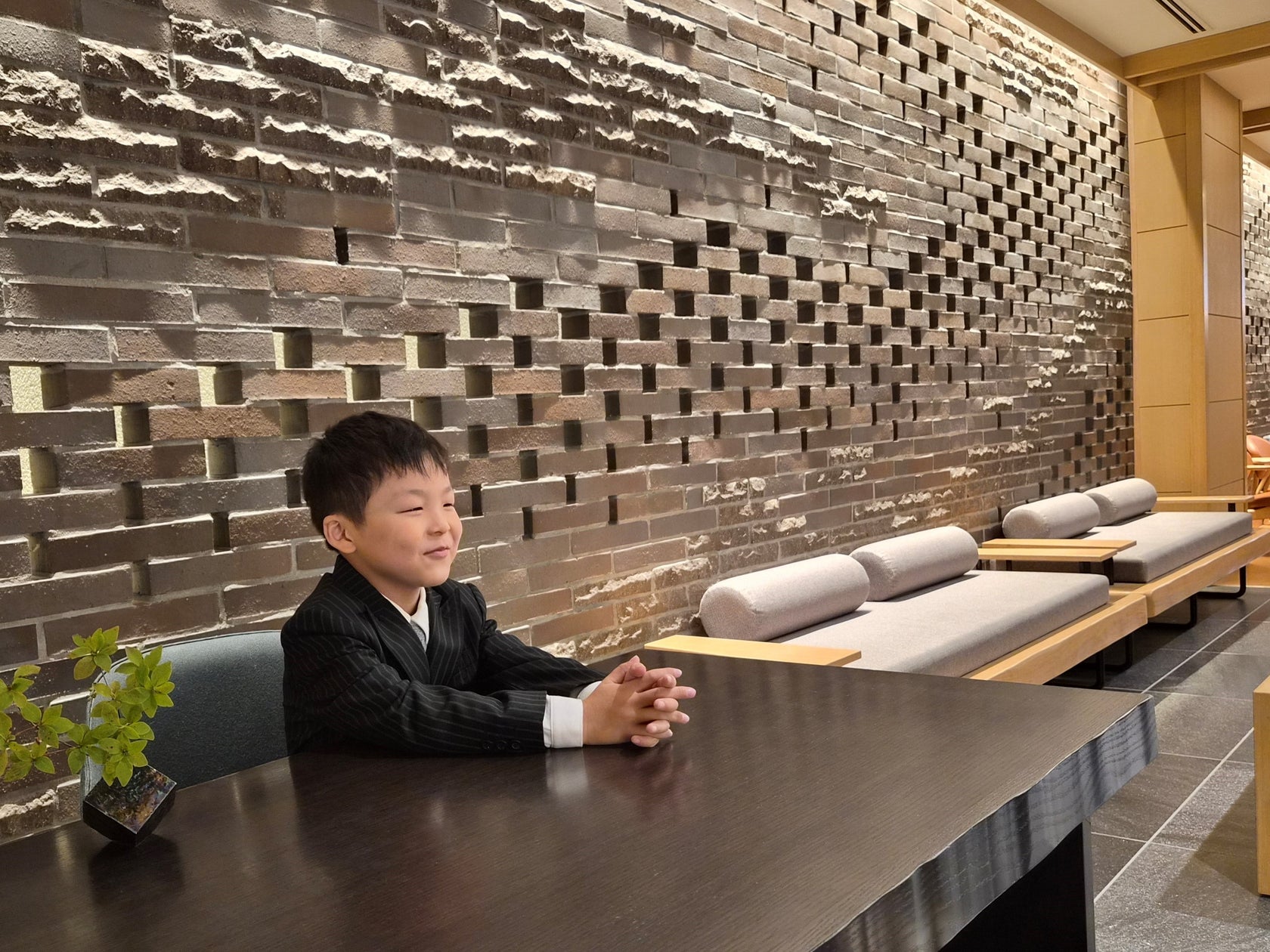 【オリエンタルホテル 東京ベイ】フラワーアレンジメントを模した“食べるアート”が登場 シェフパティシエ就任後初のクリスマスケーキ2種