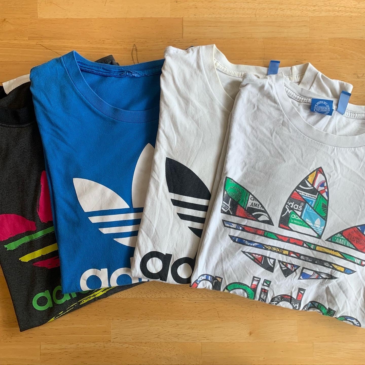 アディダスTシャツ1900円〜