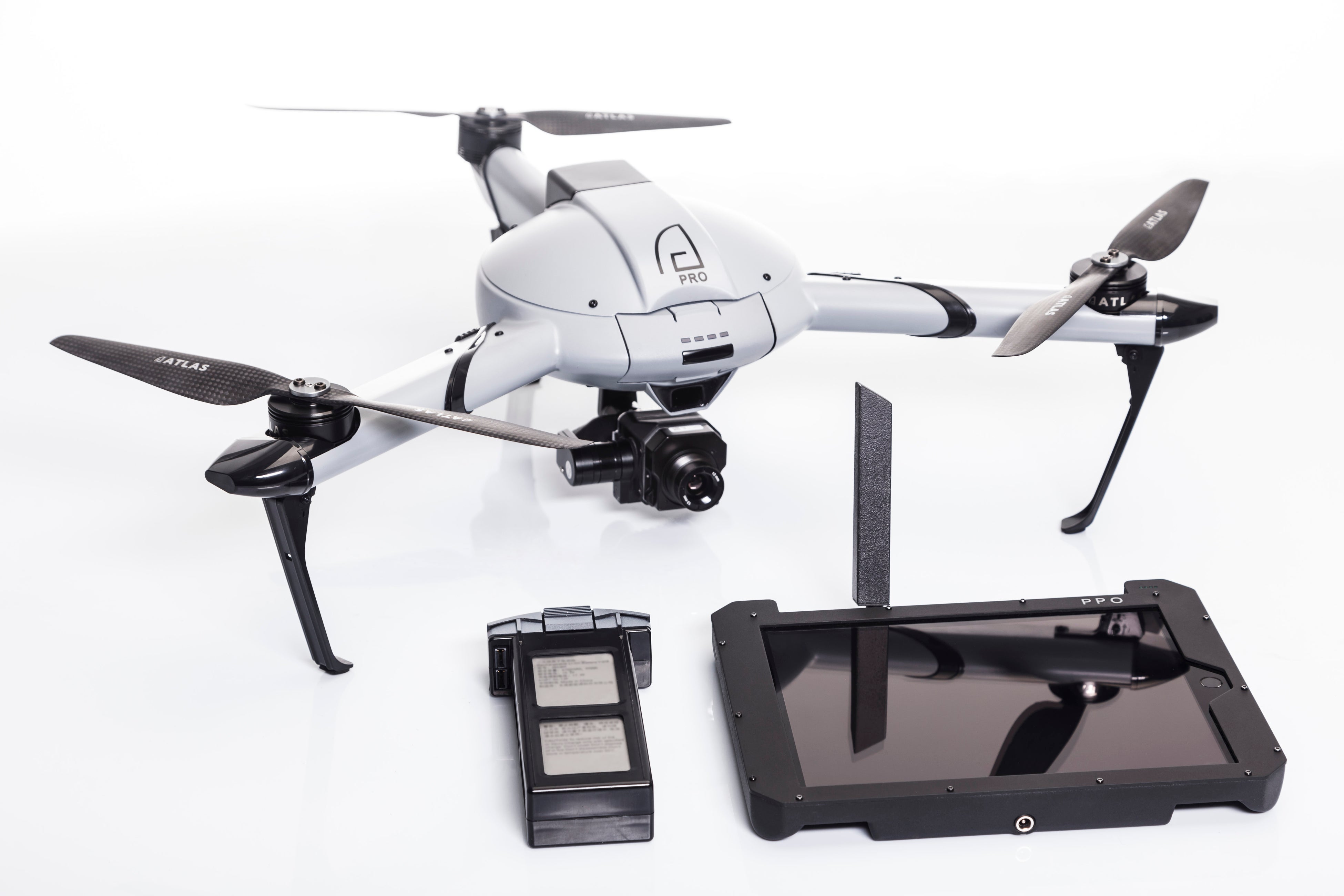 第７回国際ドローン展に出展した「AtlasPRO」離陸・飛行・着陸を全自動で行う。