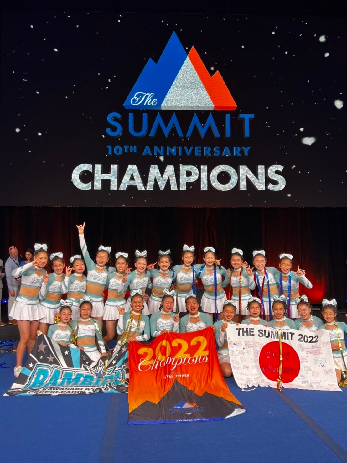 優勝直後の様子©Kawasaki Kids Cheerleadingclub BAMBIES All rights reserved