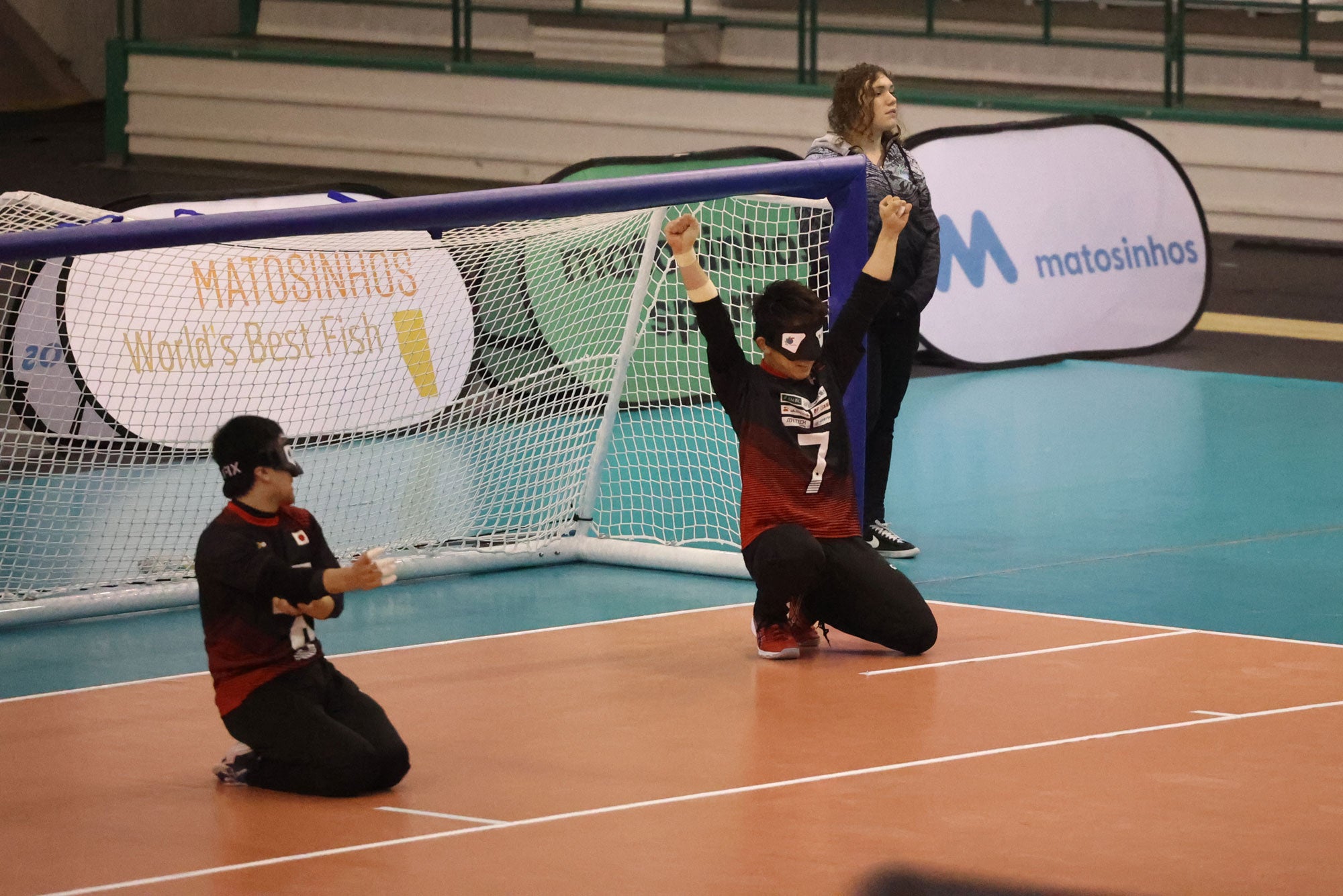 連日の活躍となる金子和也選手（背番号7）