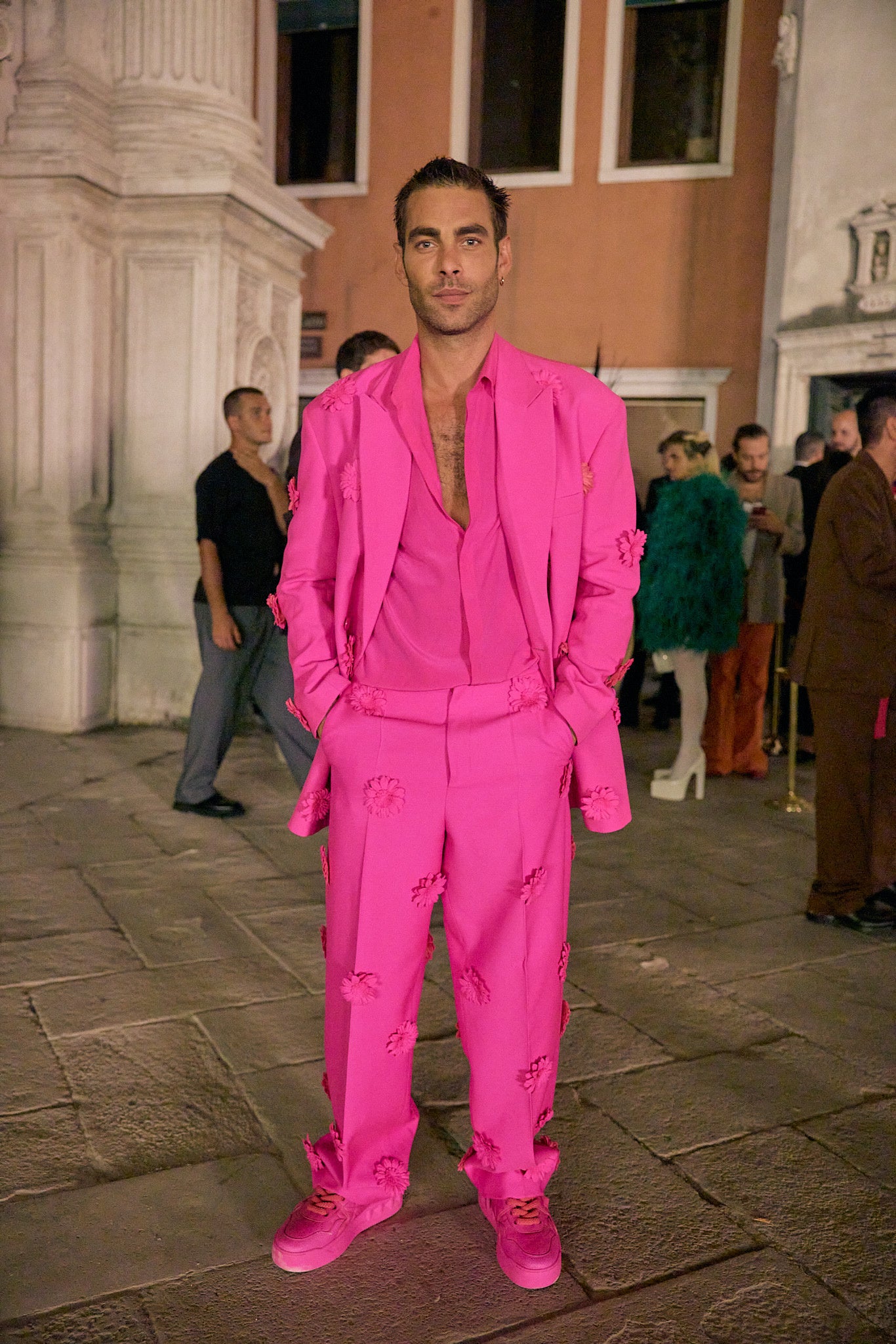 ジョン・コルタジャレナ Valentino Carl Halal