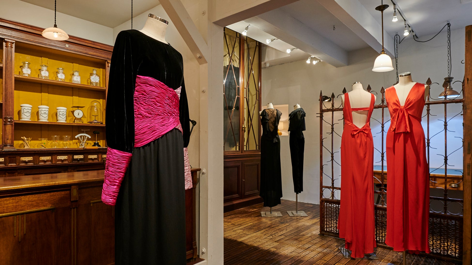 “The Vintage Dress”店内1F