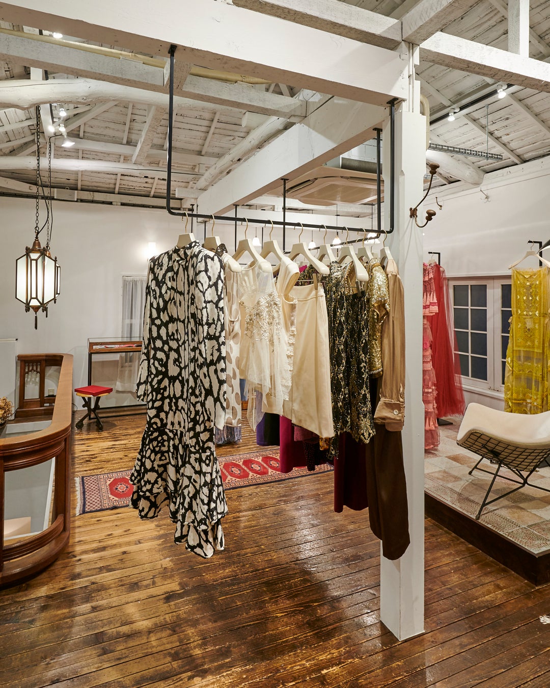 “The Vintage Dress”店内2F