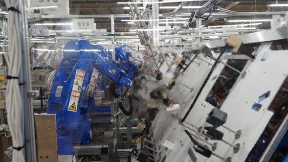 矢崎総業関連会社のワイヤーハーネス生産自動化ライン(山口県美祢市)