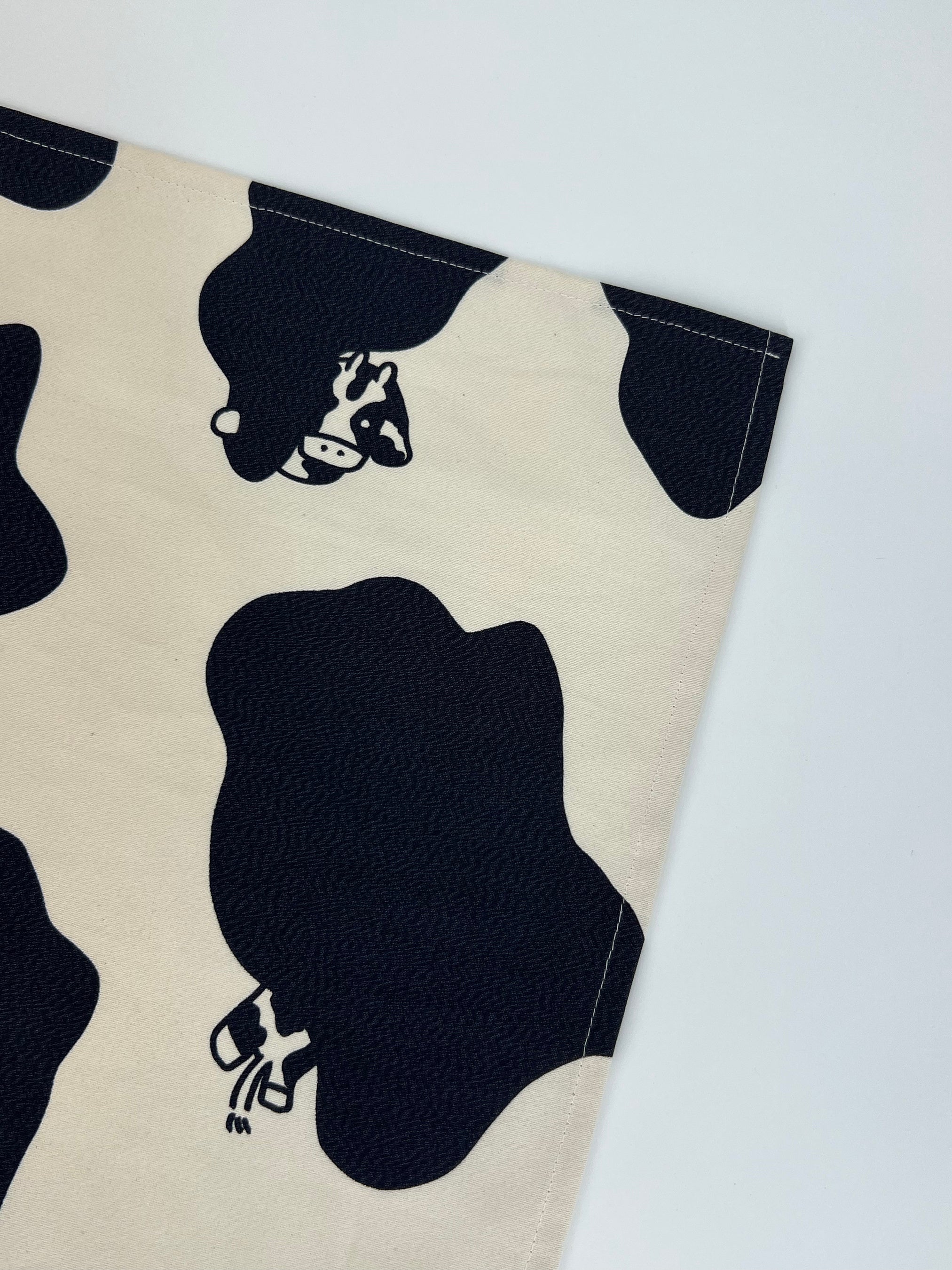 牛が隠れているユニークなデザイン