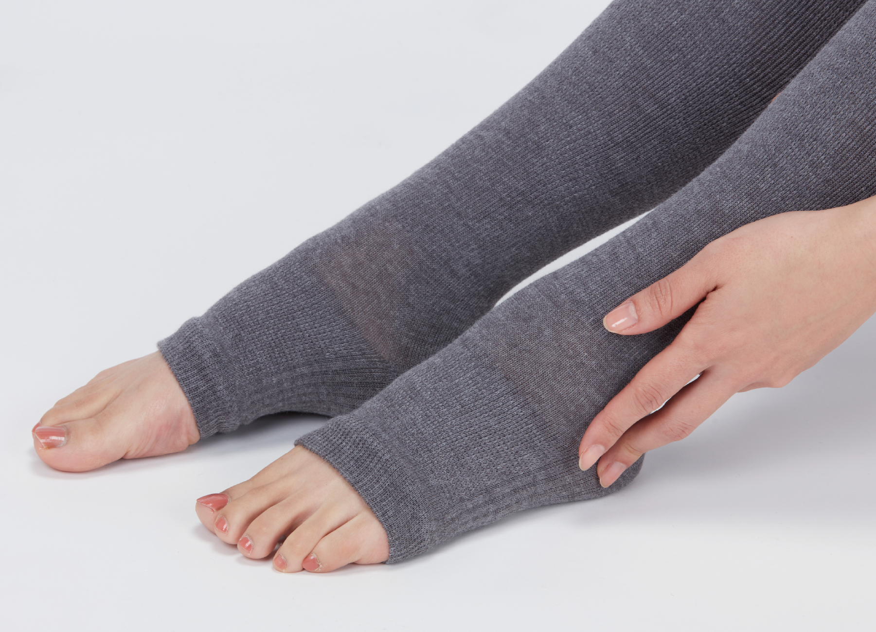 妊婦さんも履きやすく、脱ぎやすい“スッキリ着圧ソックス『Liite