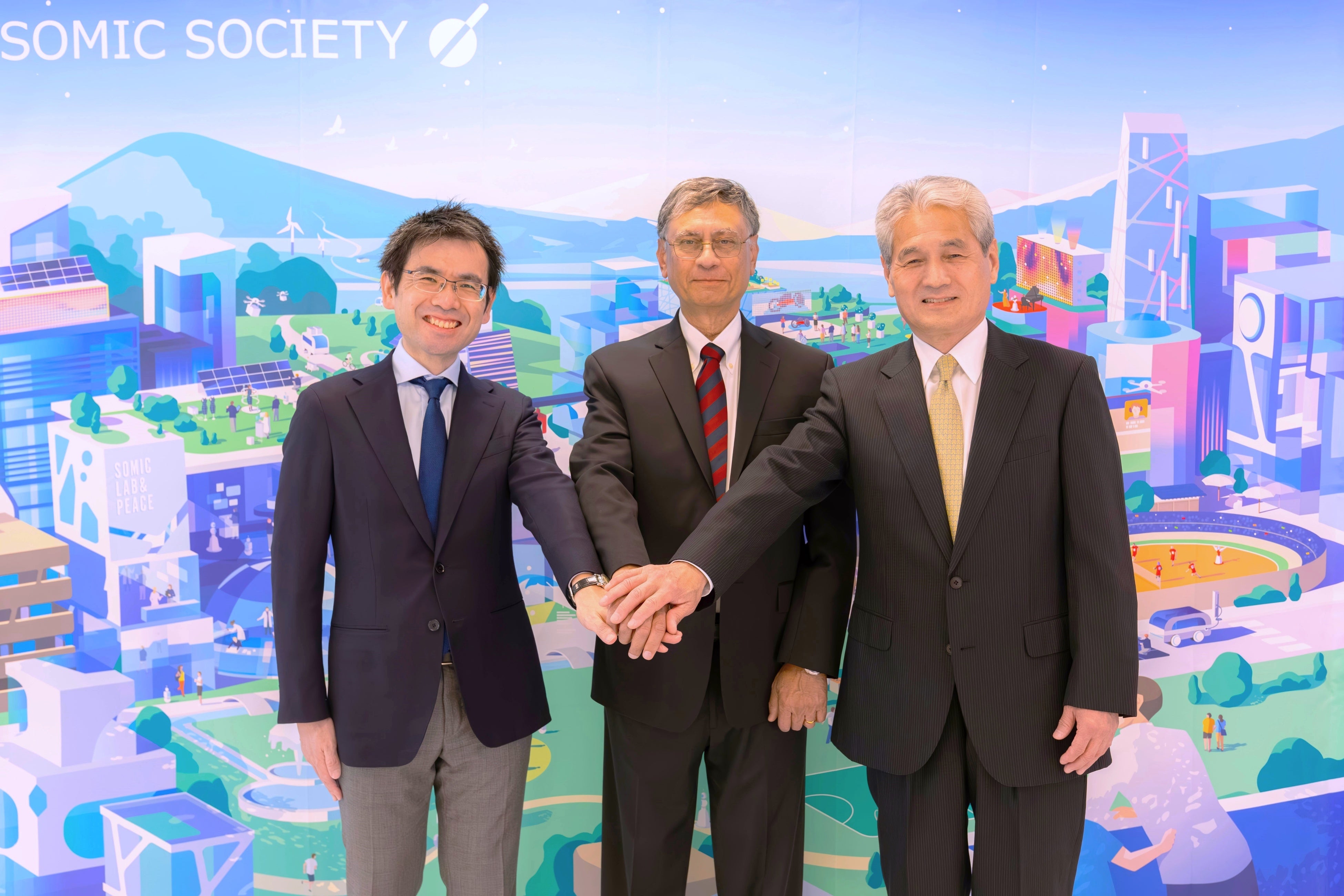 左から社外取締役に就任した大倉正幸、Devices-Unlimited Corp.  Ashok Murthy社長兼CEO、高橋義明共同創設者取締役