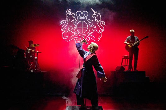 12/26(金)公開 ナショナル・シアター・ライブ『インター・エイリア』本作を一足先にご覧いただいた方々からのコメントが到着! 12/26(金)公開 ナショナル・シアター・ライブ『インター・エイリア』本作を一足先にご覧いただいた方々からのコメントが到着!