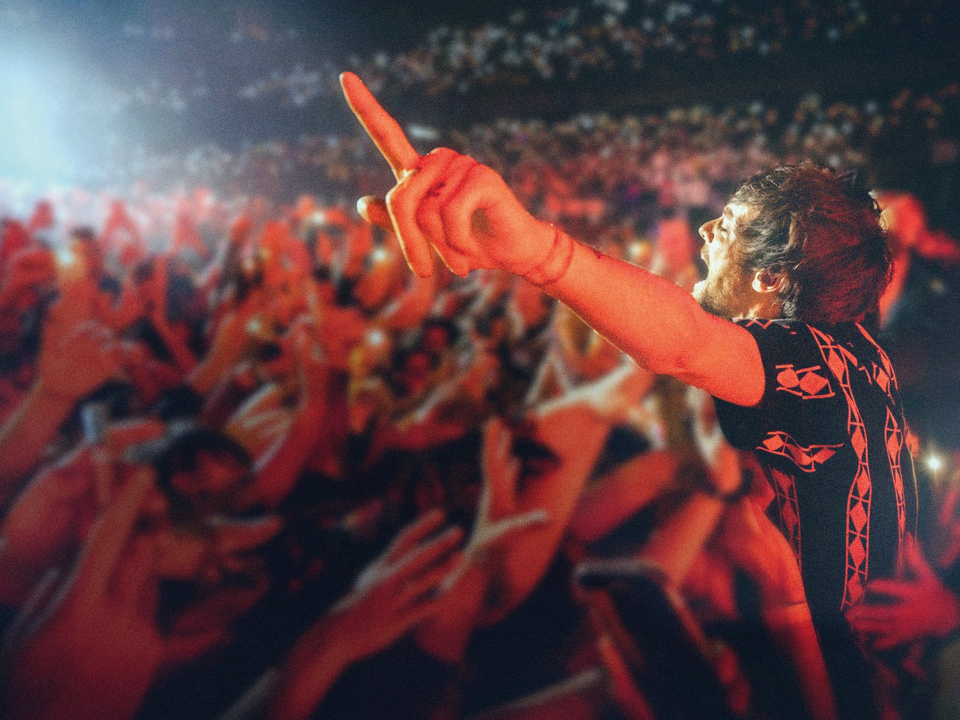 写真　©️ Charlie Lightening