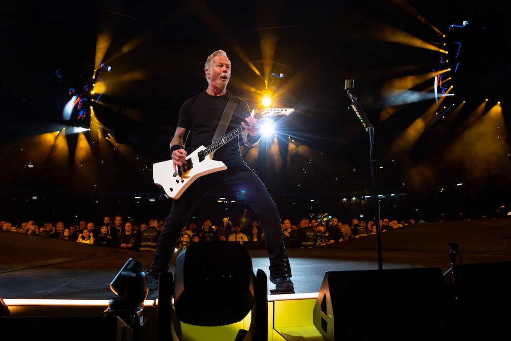 メタリカ『M72 WORLD TOUR LIVE FROM ARLINGTON, TX』新たなアート