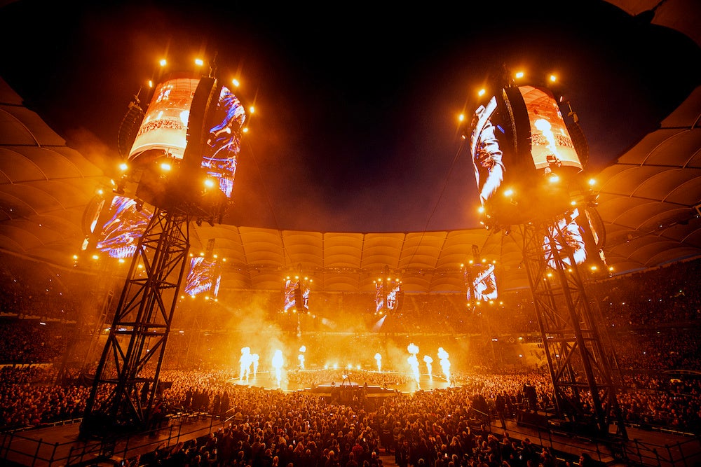 M72ワールド・ツアーより