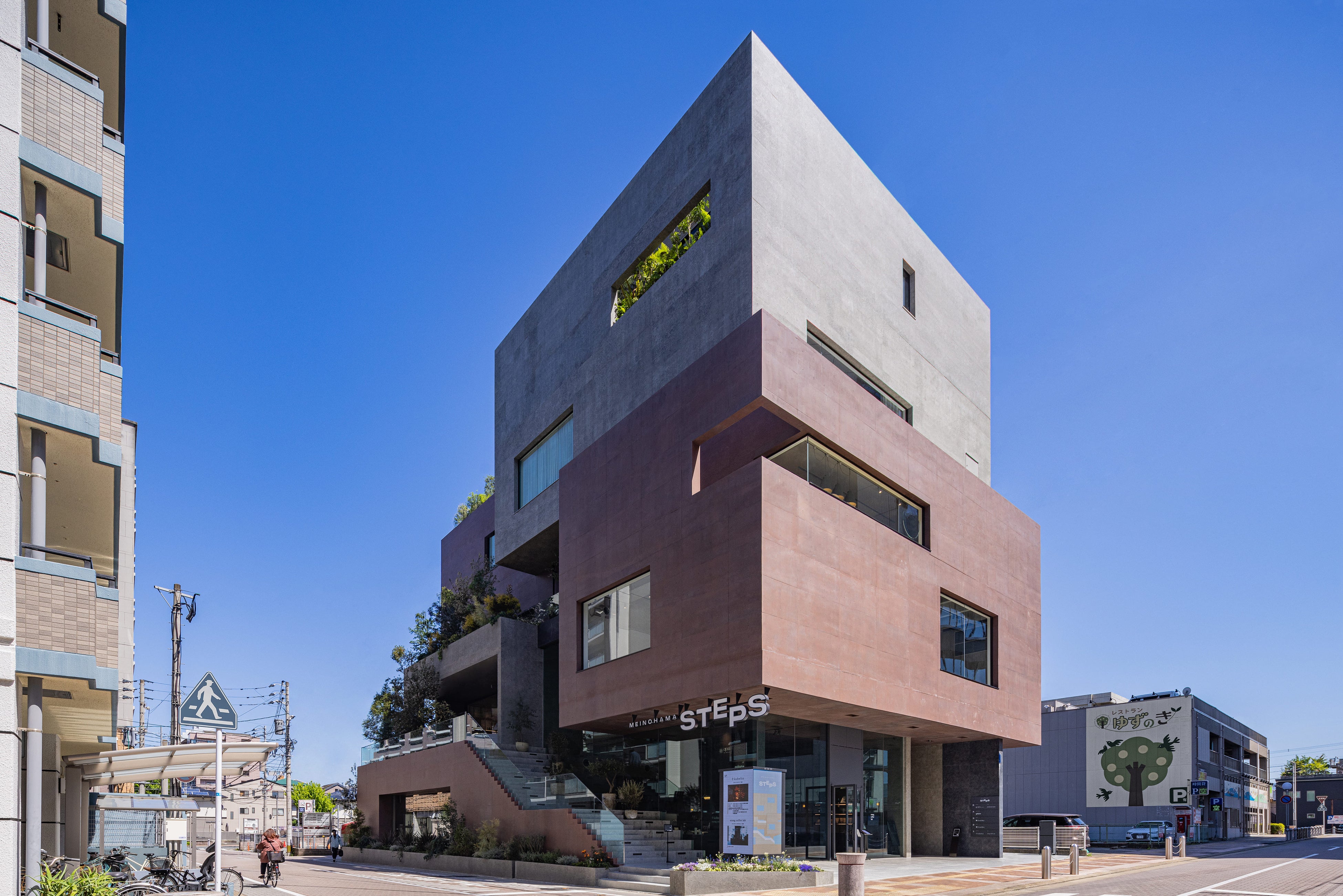 MEINOHAMA STEPS©SAWARISE