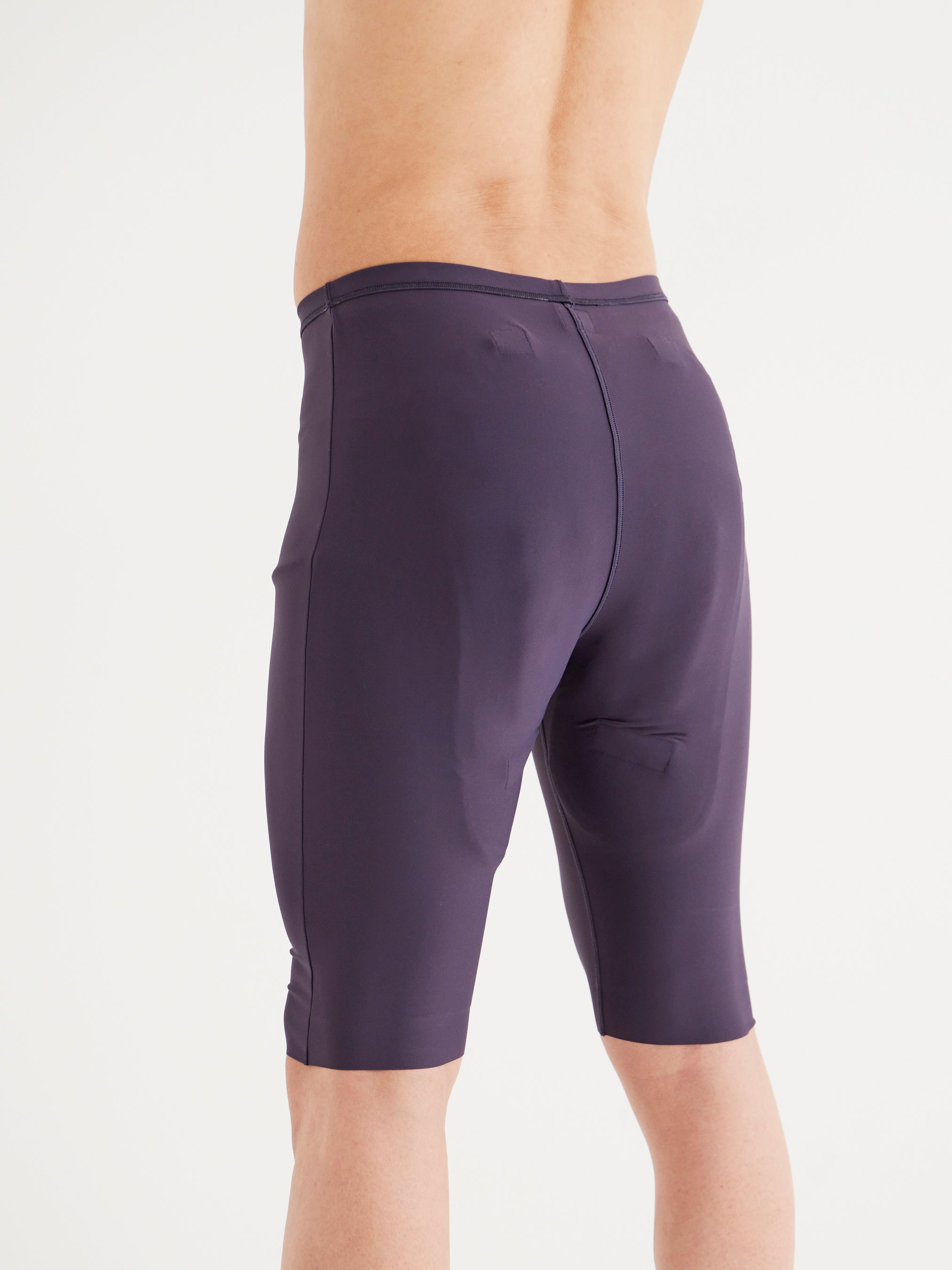 スパッツにパッドが入りお尻に当たっている状態　　