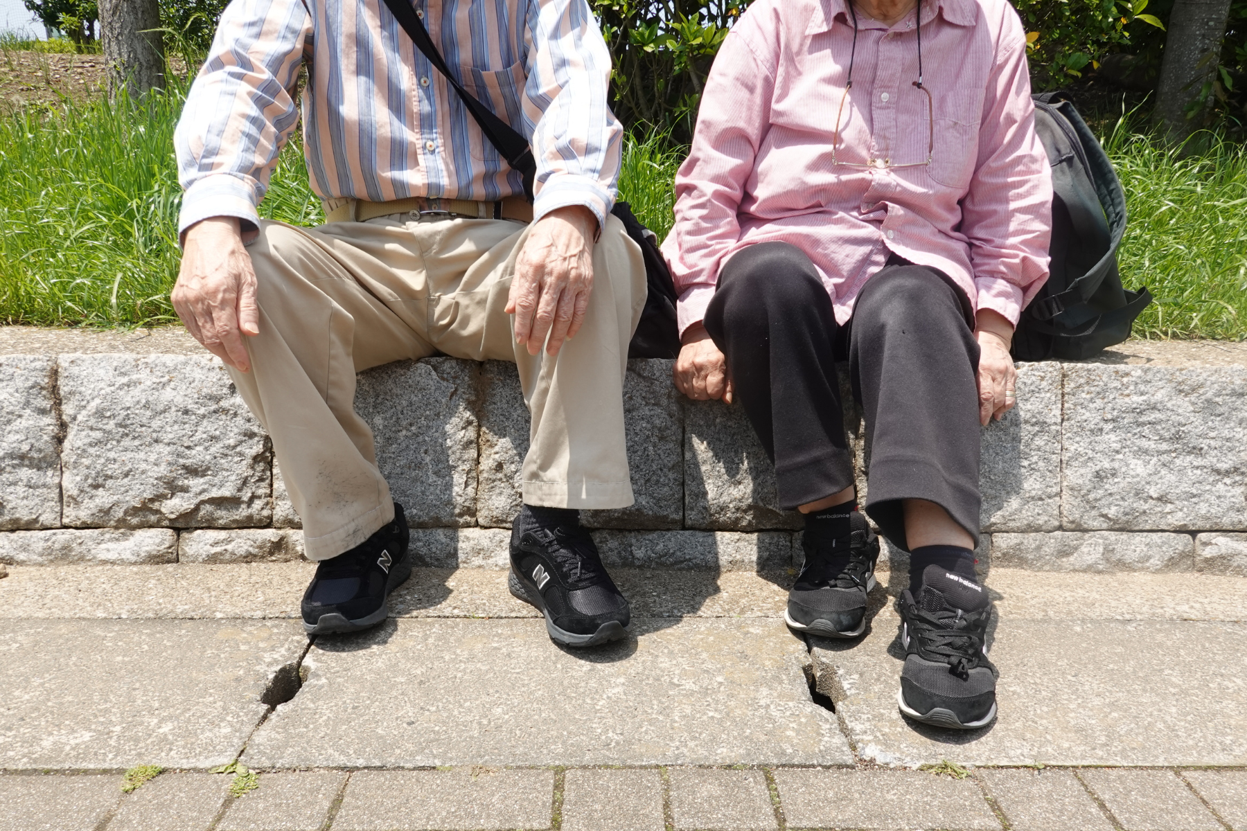 疲れてどこに座ってもお尻が痛くなくて助かってます　商品モニター80代ご夫婦