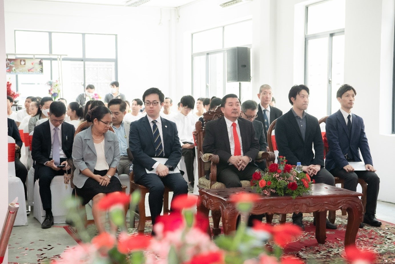 【オープニングセレモニー出席者の様子】