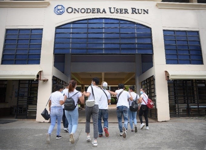 ■ONODERA USER RUNとJALグランドサービス社が協力し グランドハンドリング教育を実施(ダバオセンターエントランス風景)